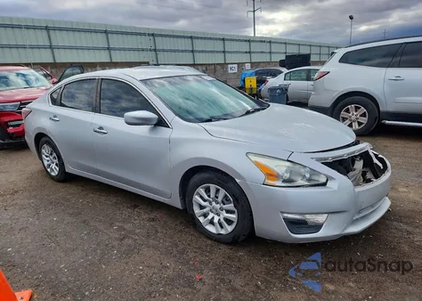 2015 Nissan Altima 2.5 z USA, uszkodzony, nr VIN 1N4AL3AP0FC248562